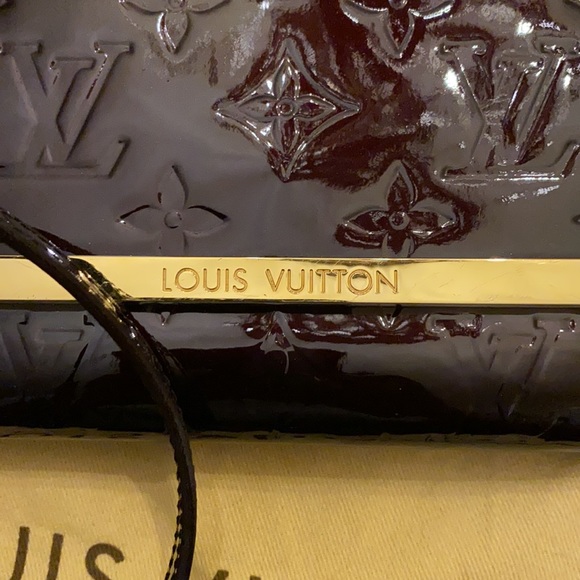 Louis Vuitton patent leather bag - Picture 2 of 4